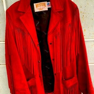 Super cool vintage fringe leather jacket. Heavy weight, lined. Size M